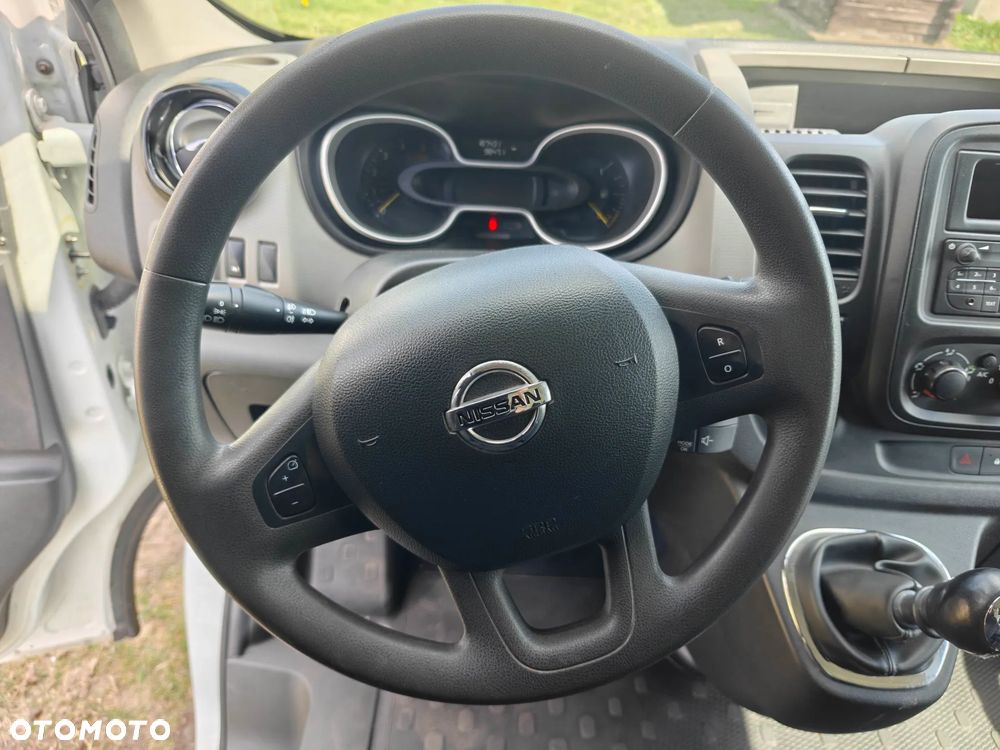 Nissan NV300 - 11