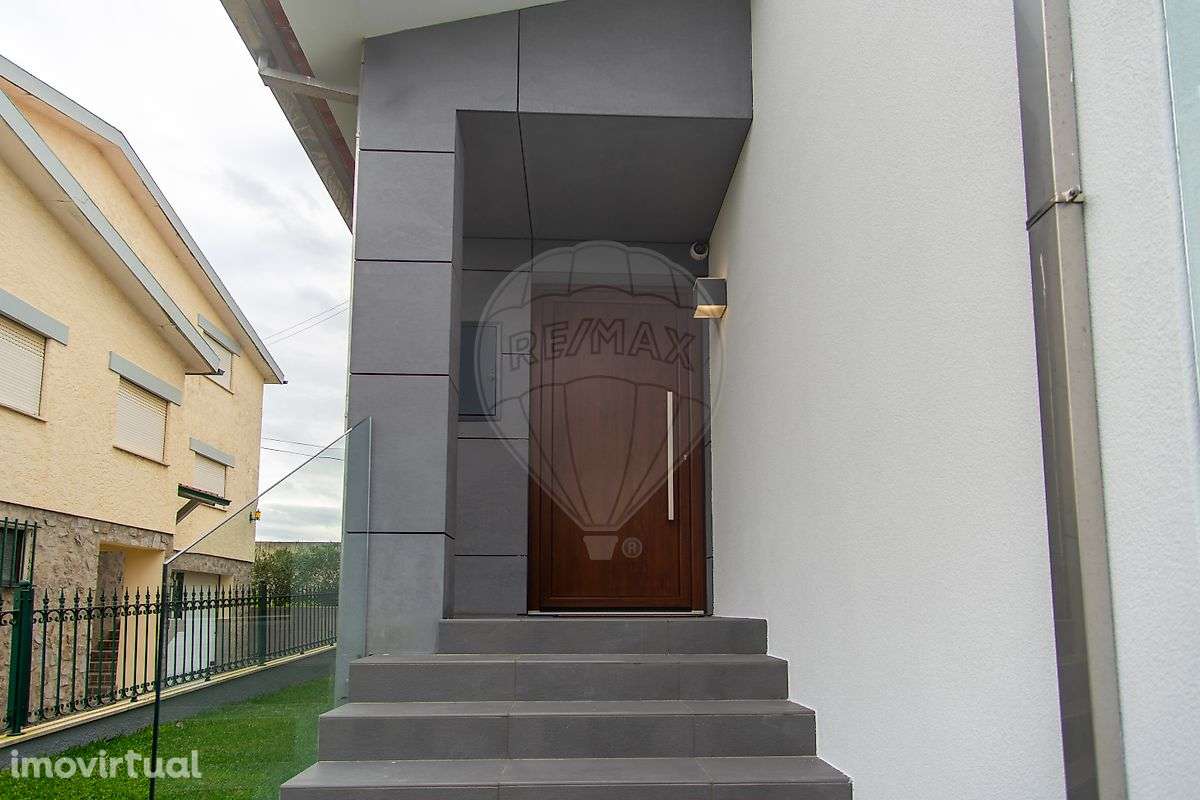 Moradia T4 para venda - Grande imagem: 3/36