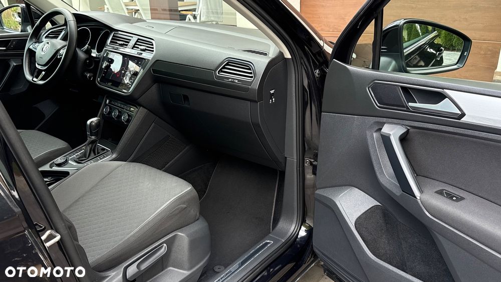 Volkswagen Tiguan - 8