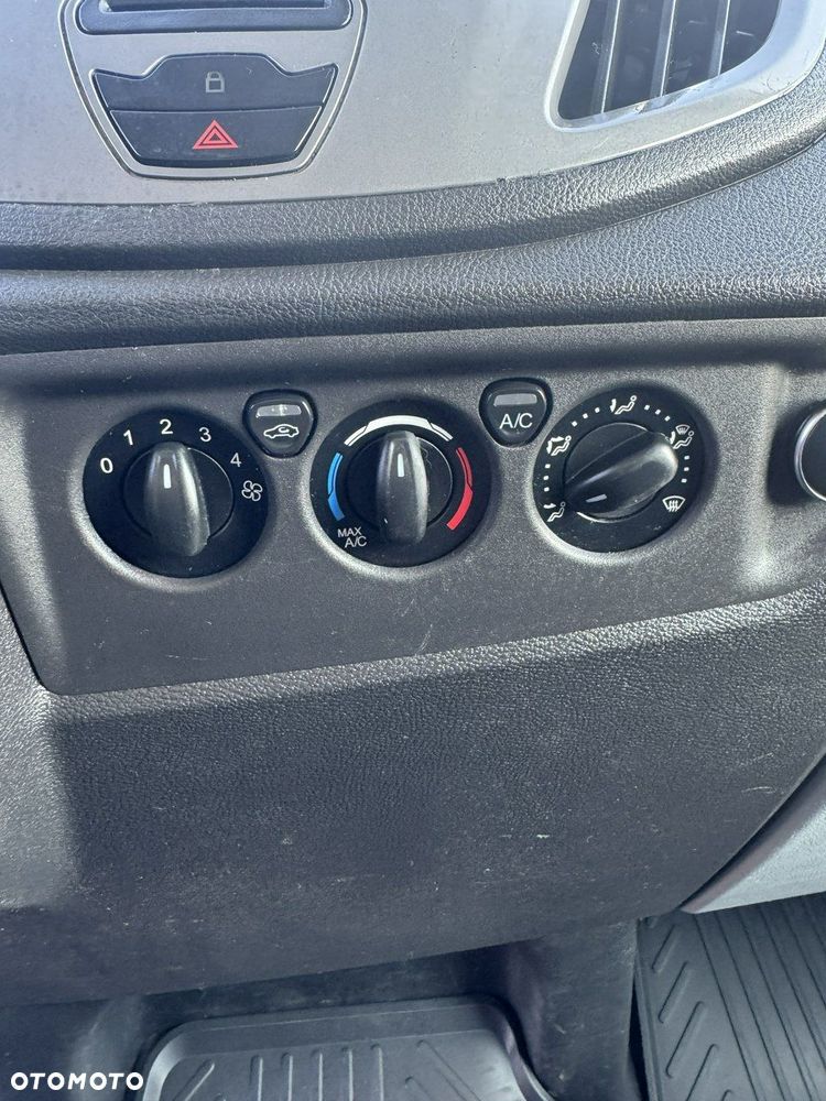Ford Transit - 15