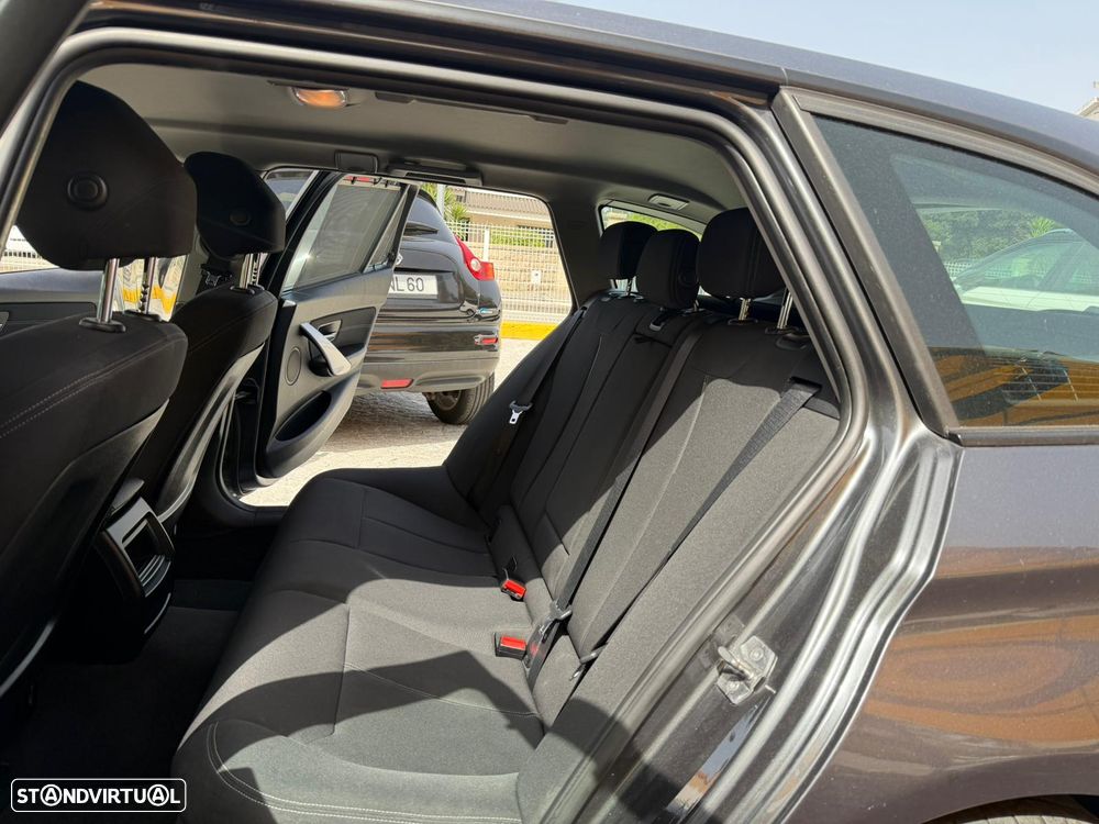 BMW 318 d xDrive Line Sport - 9