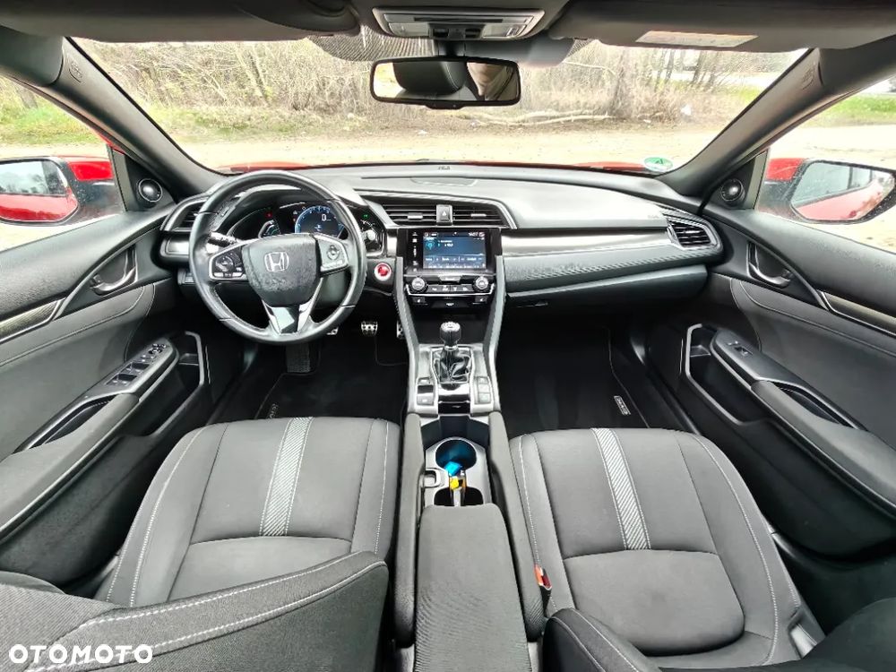 Honda Civic 1.0 i-VTEC Turbo Executive Sport Line - 13