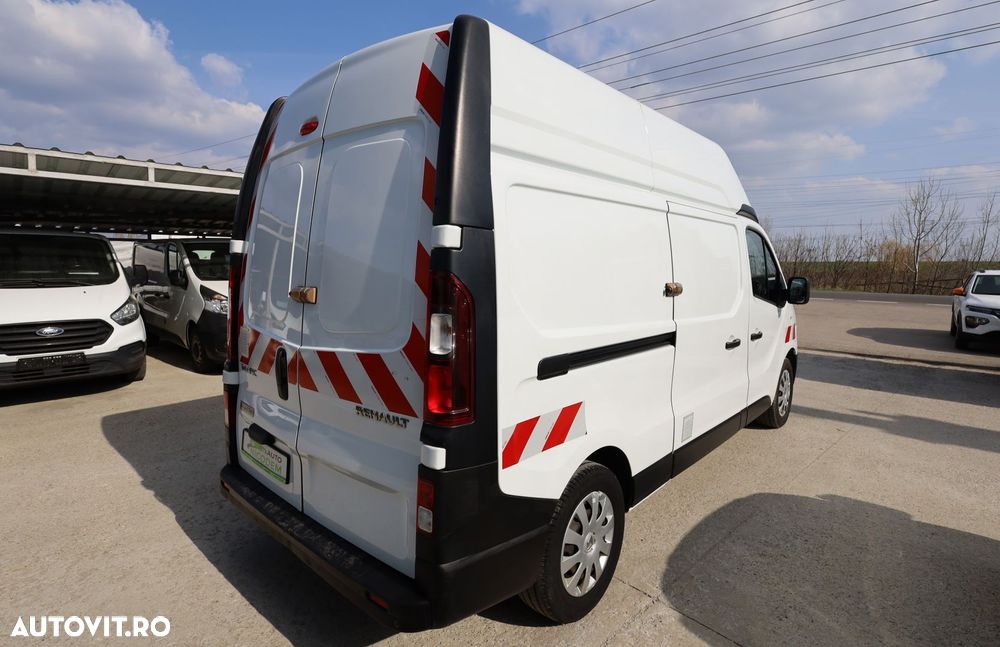 Renault Trafic - 7