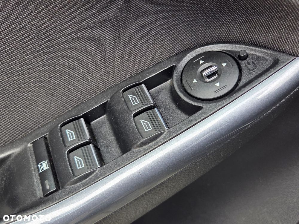 Ford Focus 1.6 TDCi DPF Start-Stopp-System Titanium - 19