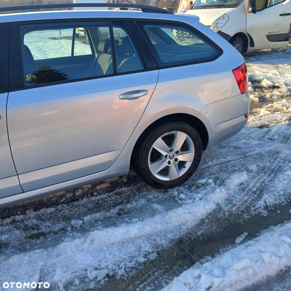 Skoda Octavia 1.6 TDI Ambition - 2
