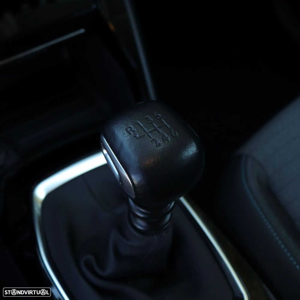 Peugeot 208 1.2 PureTech Allure Pack - 24