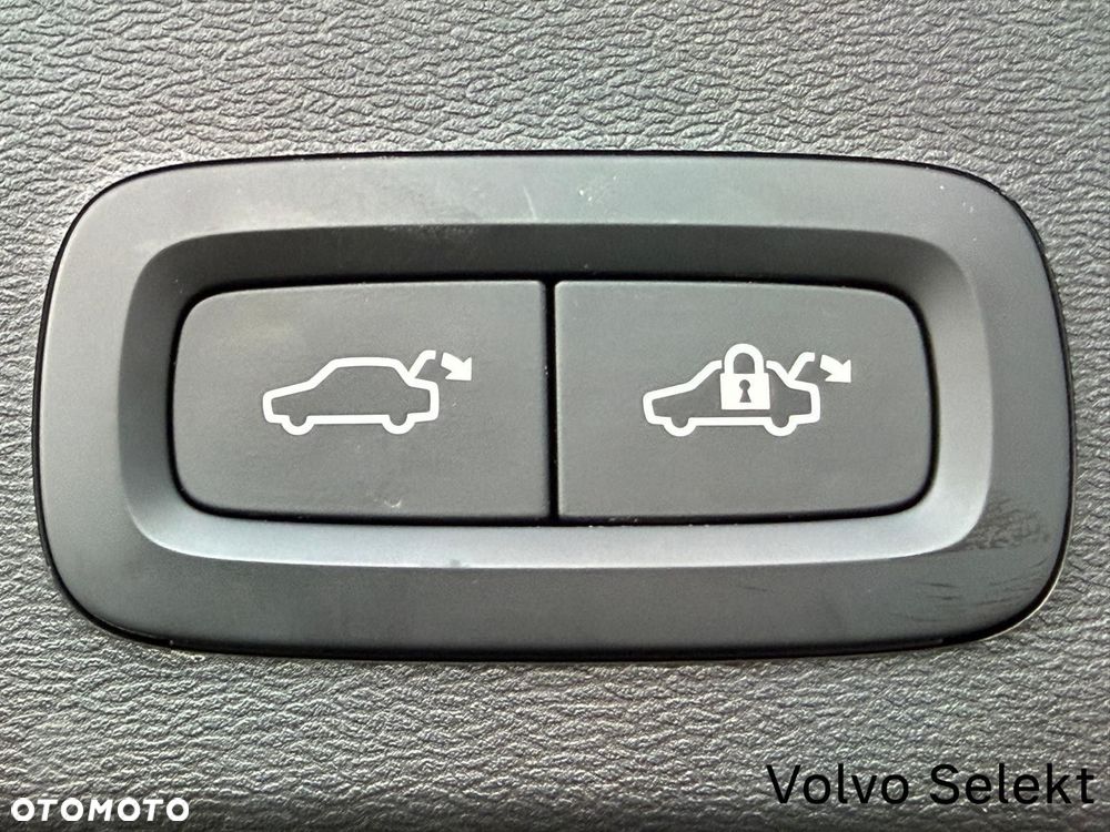 Volvo XC 40 - 41