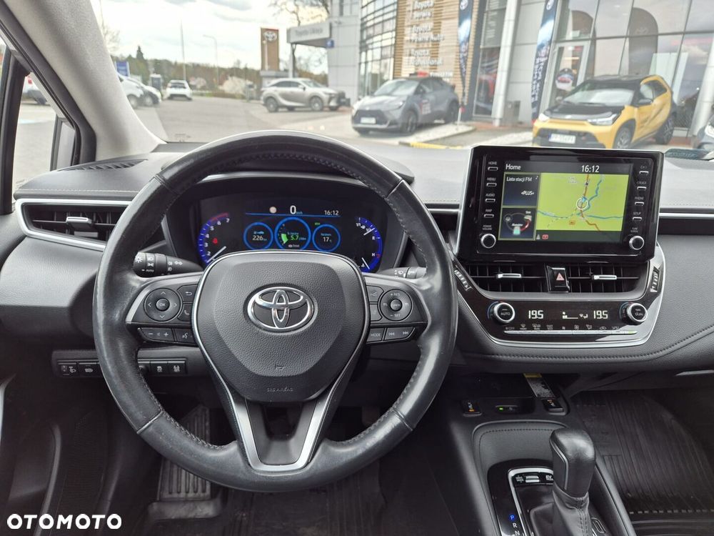 Toyota Corolla 1.8 Hybrid Executive - 17