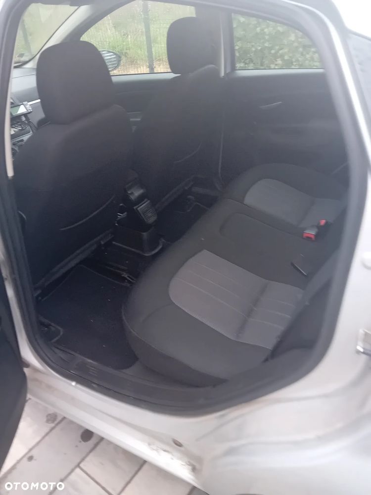 Fiat Linea 1.4 T-Jet 16V Dynamic - 5