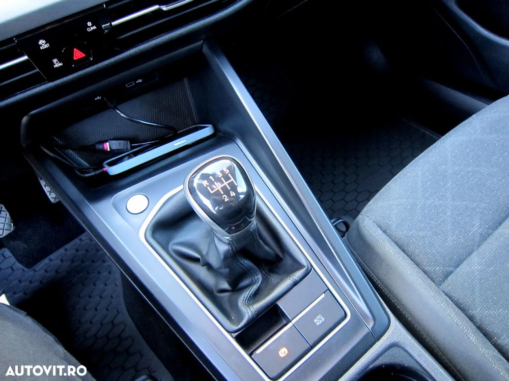 Volkswagen Golf - 12