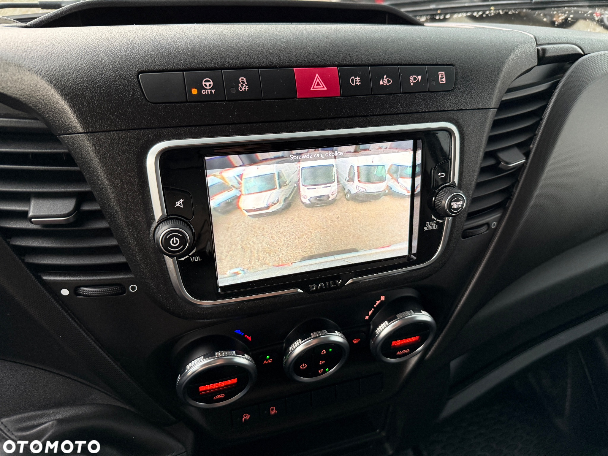 Iveco Daily 3.0 210KM!!!/Automat Hi-Matic/furgon Maxi/Navi/Kamera cofania/Radio DAB/Tempomat/ - 20