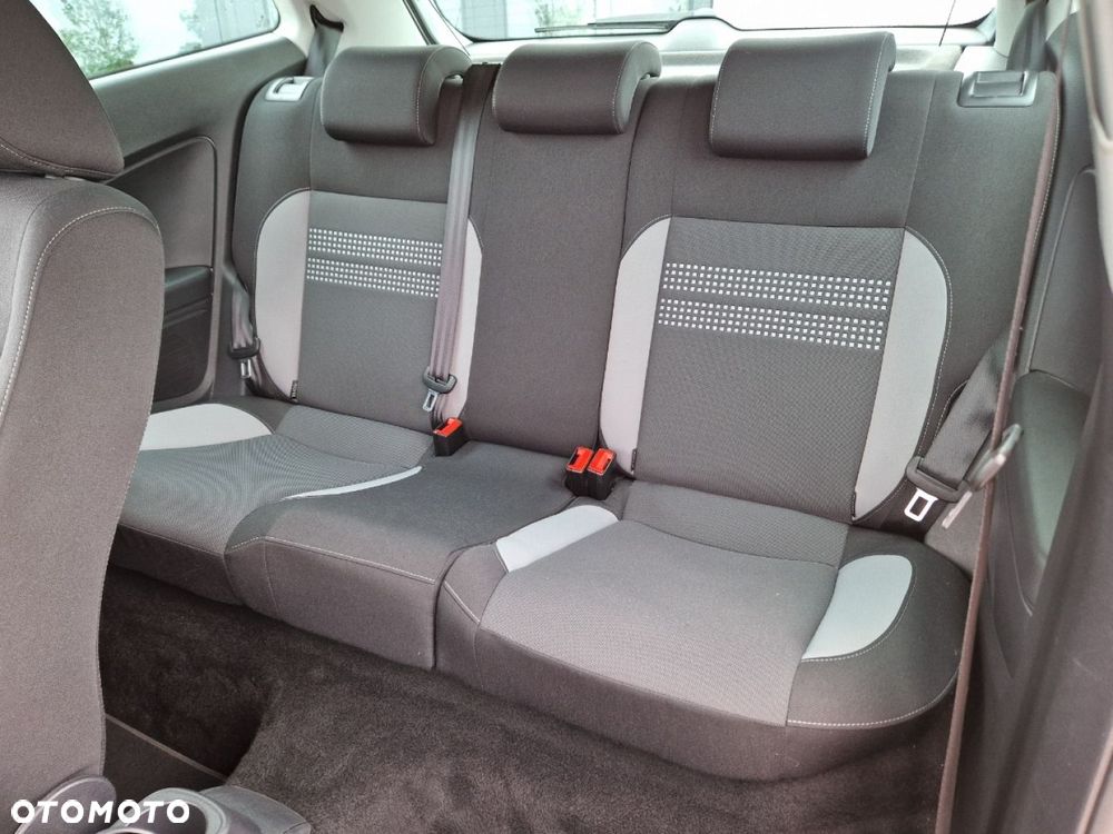 Volkswagen Polo - 8