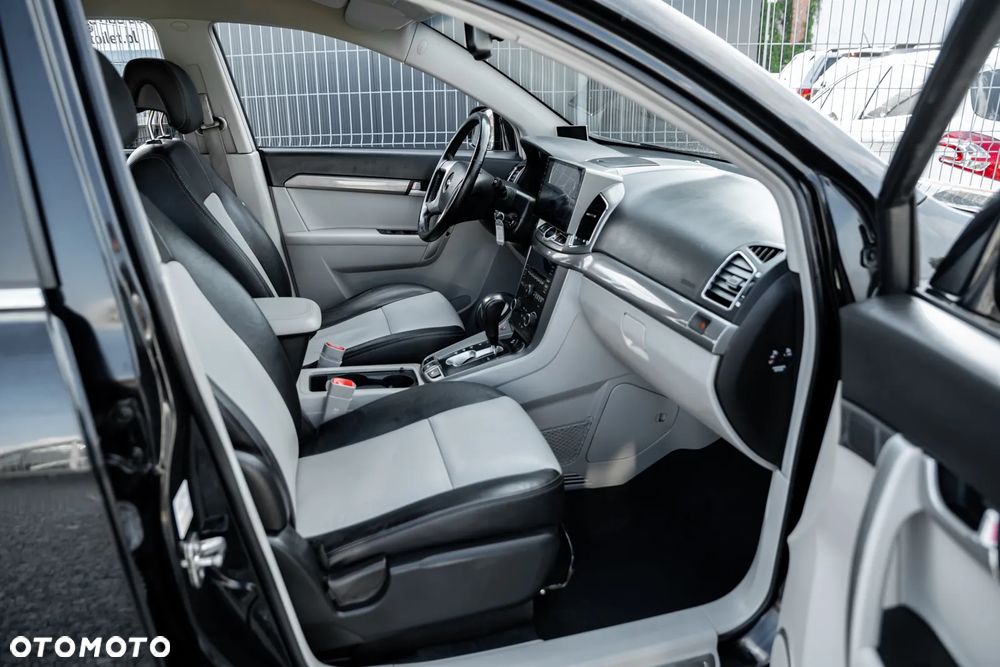 Chevrolet Captiva 3.0 V6 SIDI AWD Automatik LTZ - 26