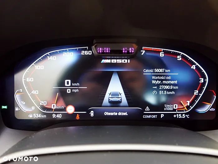 BMW Seria 8 M850i xDrive - 24