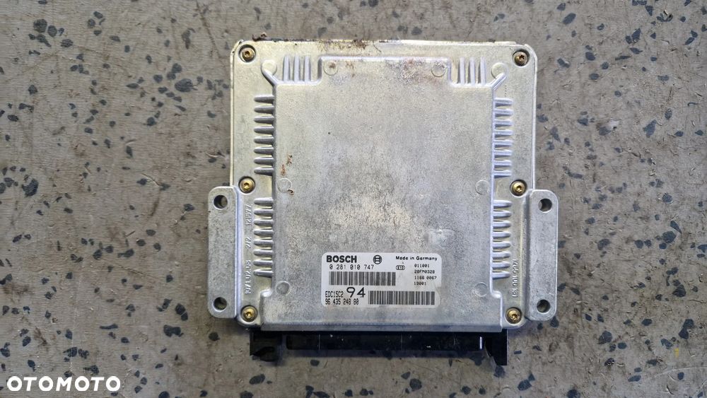 PEUGEOT 307 2.0 HDI STEROWNIK SILNIKA 0281010747 - 1