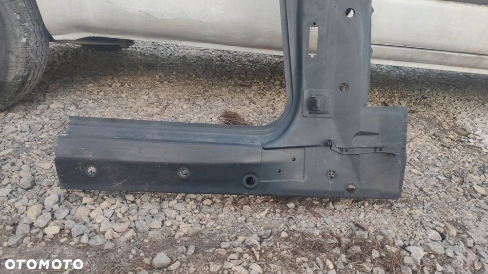 EU POSZYCIE BOK PRAWY PRZÓD ĆWIARTKA BMW E81 E87 - 2