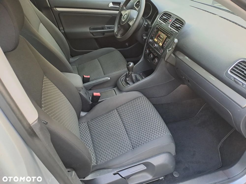 Volkswagen Golf 1.6 TDI BlueMotion Technology Comfortline - 19