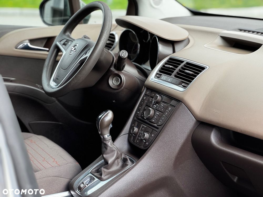 Opel Meriva 1.4 Design Edition - 22