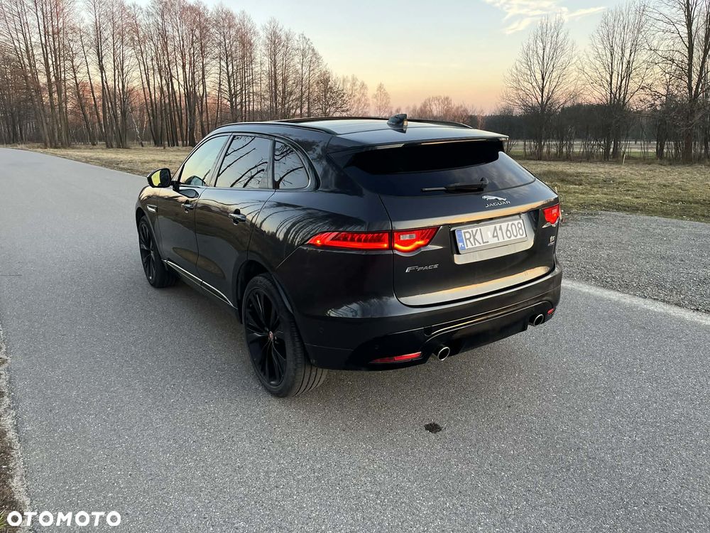 Jaguar F-Pace 3.0 V6 AWD S - 2