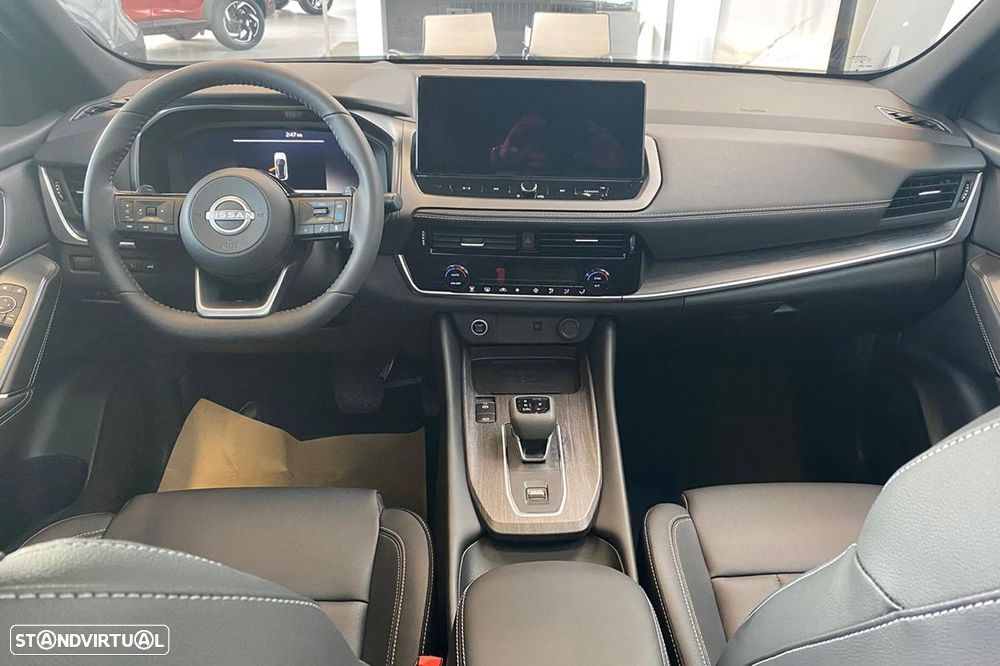 Nissan Qashqai 1.3 DIG-T Evolve + Two Tone Xtronic - 8