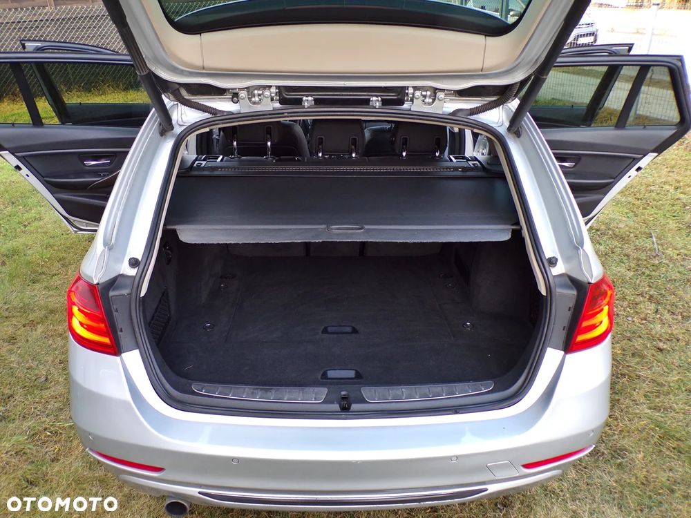 BMW Seria 3 318d Blue Performance Modern Line - 30