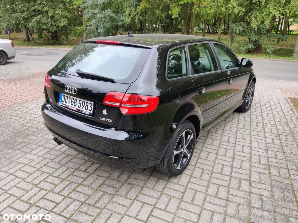 Audi A3 1.9 TDI Ambiente - 4