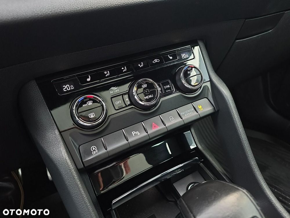 Skoda Karoq 1.5 TSI ACT DSG Sportline - 25