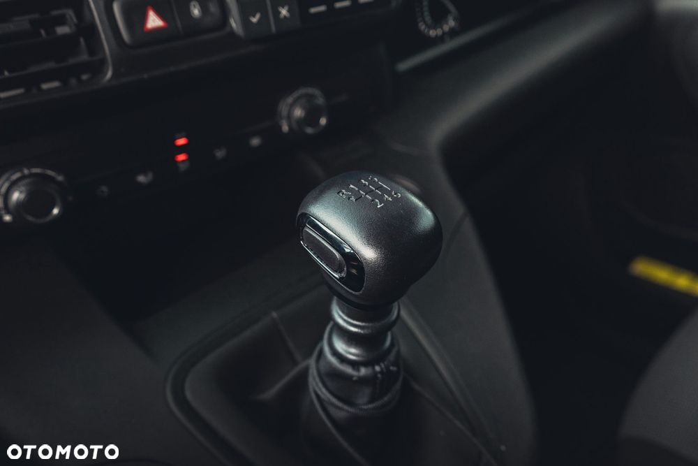 Toyota Proace City - 10