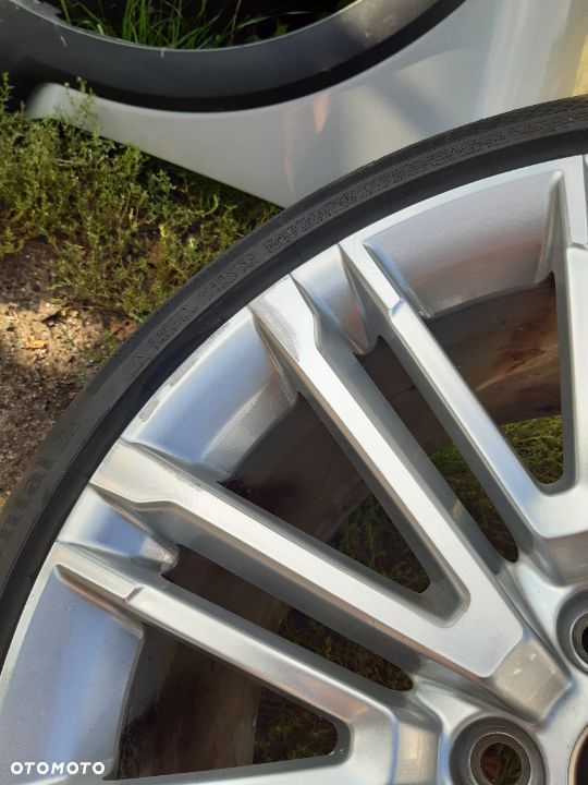 Felga z oponą Audi A4 A-4 S4 B9 8.5Jx19H2 ET 40 8W0601025BE 245/35R19 Continental Sport Contact 6 R0 - 4