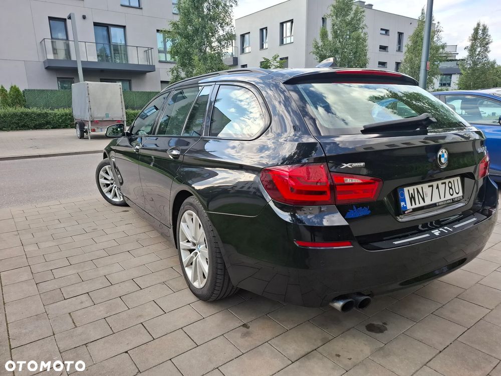 BMW Seria 5 528i xDrive Sport-Aut - 2