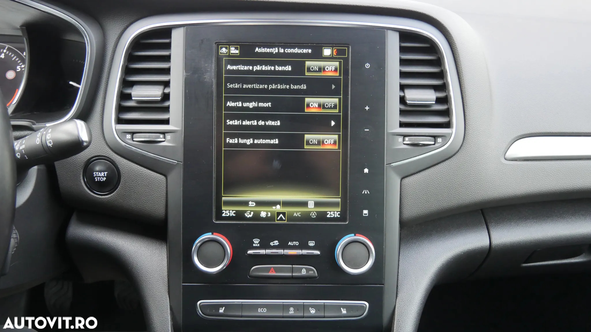 Renault Megane Grandtour TCe 140 GPF BOSE EDITION - 13
