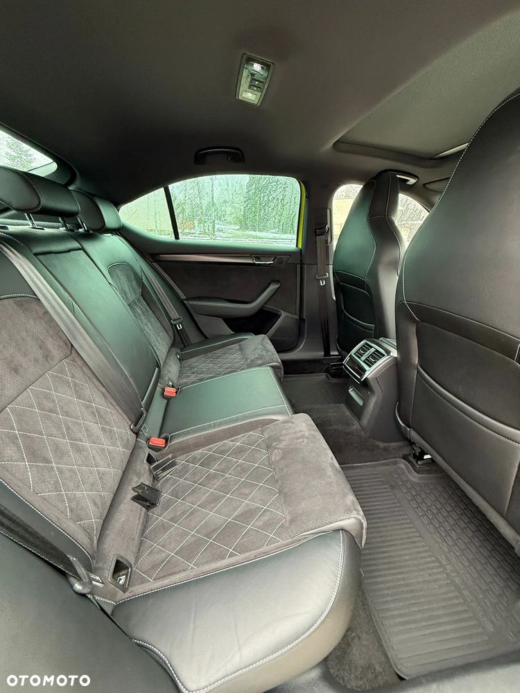 Skoda Superb 1.4 TSI Plug-In Hybrid Sportline DSG - 12