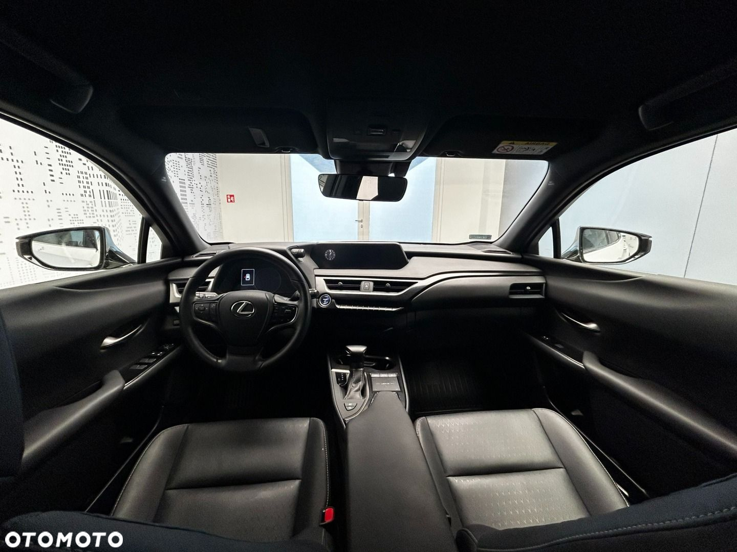 Lexus UX 250h GPF F Impression 2WD - 13