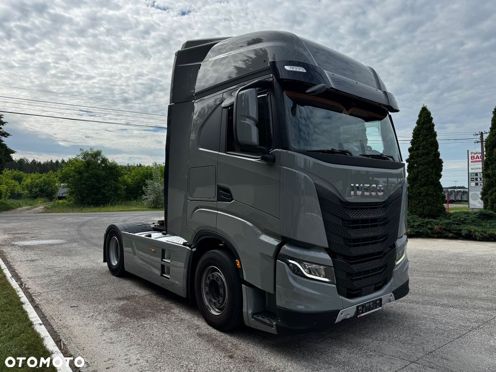 Iveco S-Way 490 - 2