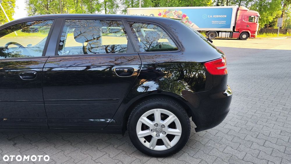 Audi A3 Sportback 1.6 Attraction - 5