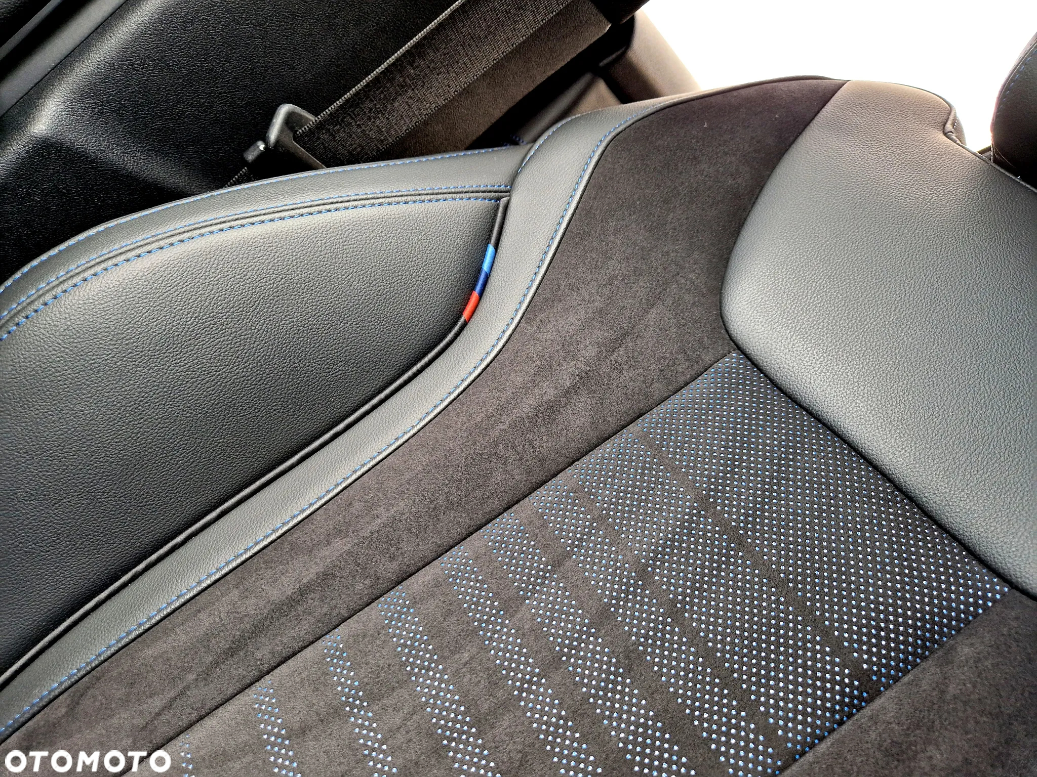 BMW Seria 3 330e M Sport sport - 26