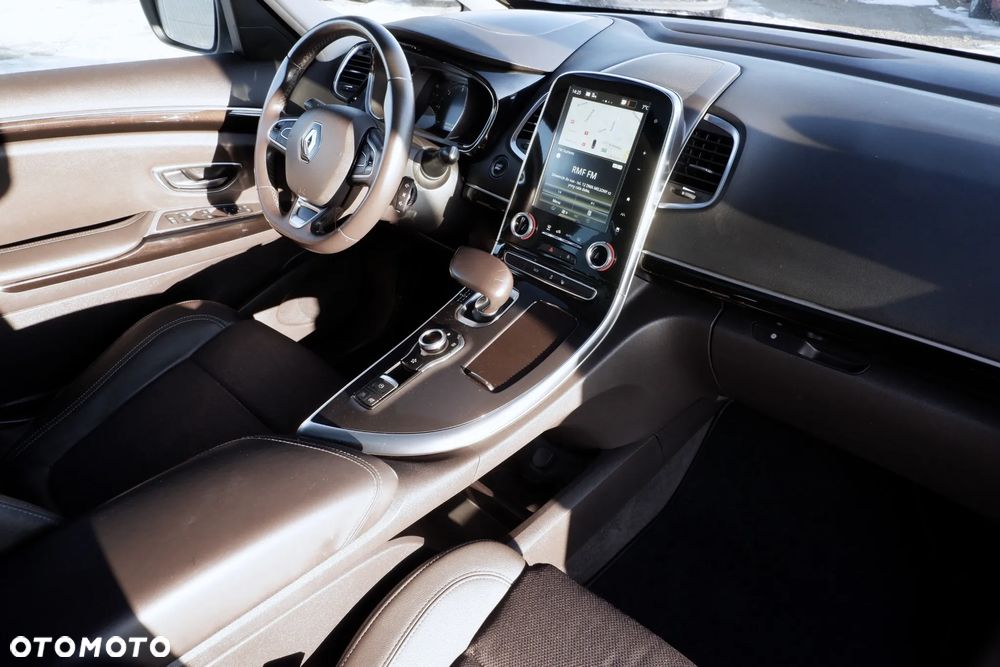 Renault Espace 1.6 dCi Energy SL Techno EDC 7 os - 21