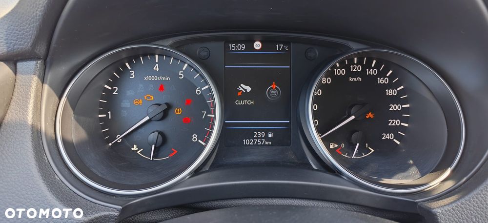Nissan Qashqai 1.3 DIG-T N-WAY - 8