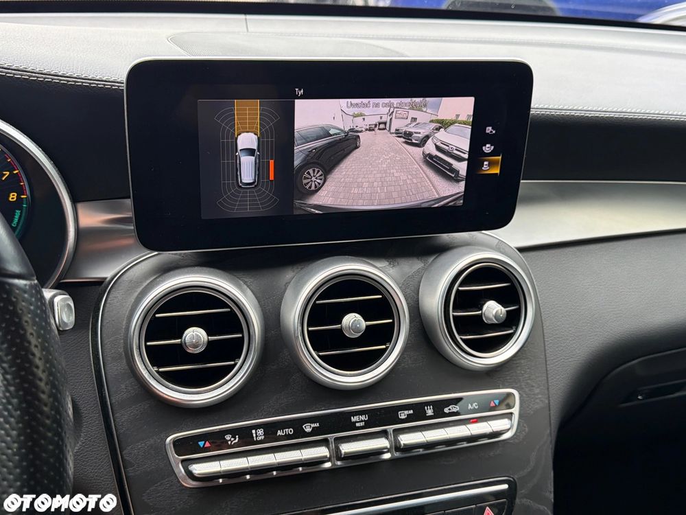 Mercedes-Benz GLC 300 e 4Matic 9G-TRONIC Edition AMG Line - 13