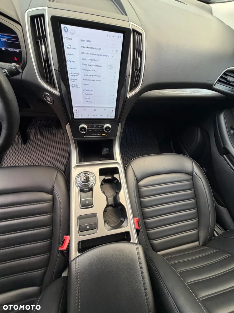 Ford Edge - 26