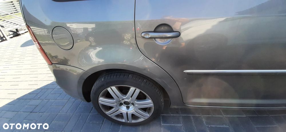 Volkswagen Touran 2.0 TDI DPF DSG R-Line Edition - 9