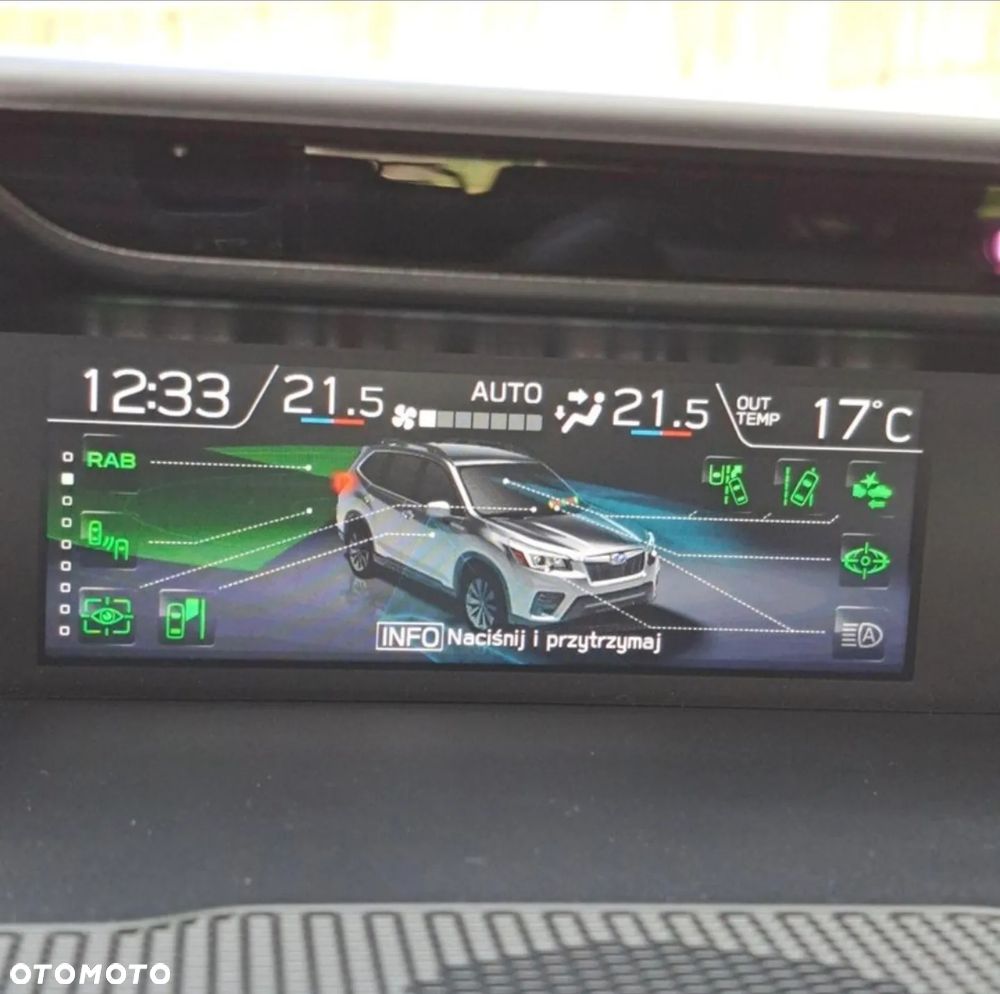 Subaru Forester 2.0 i Platinum (EyeSight) Lineartronic - 13