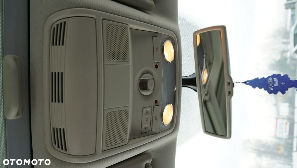 Volkswagen Passat CC - 12