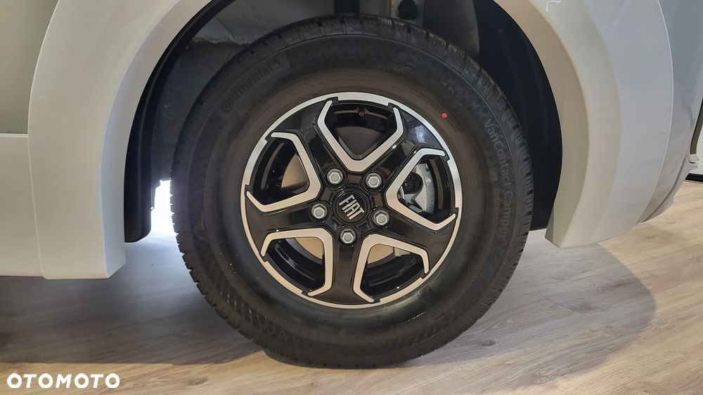 McLOUIS Nevis 879 - 5 osobowy - 8