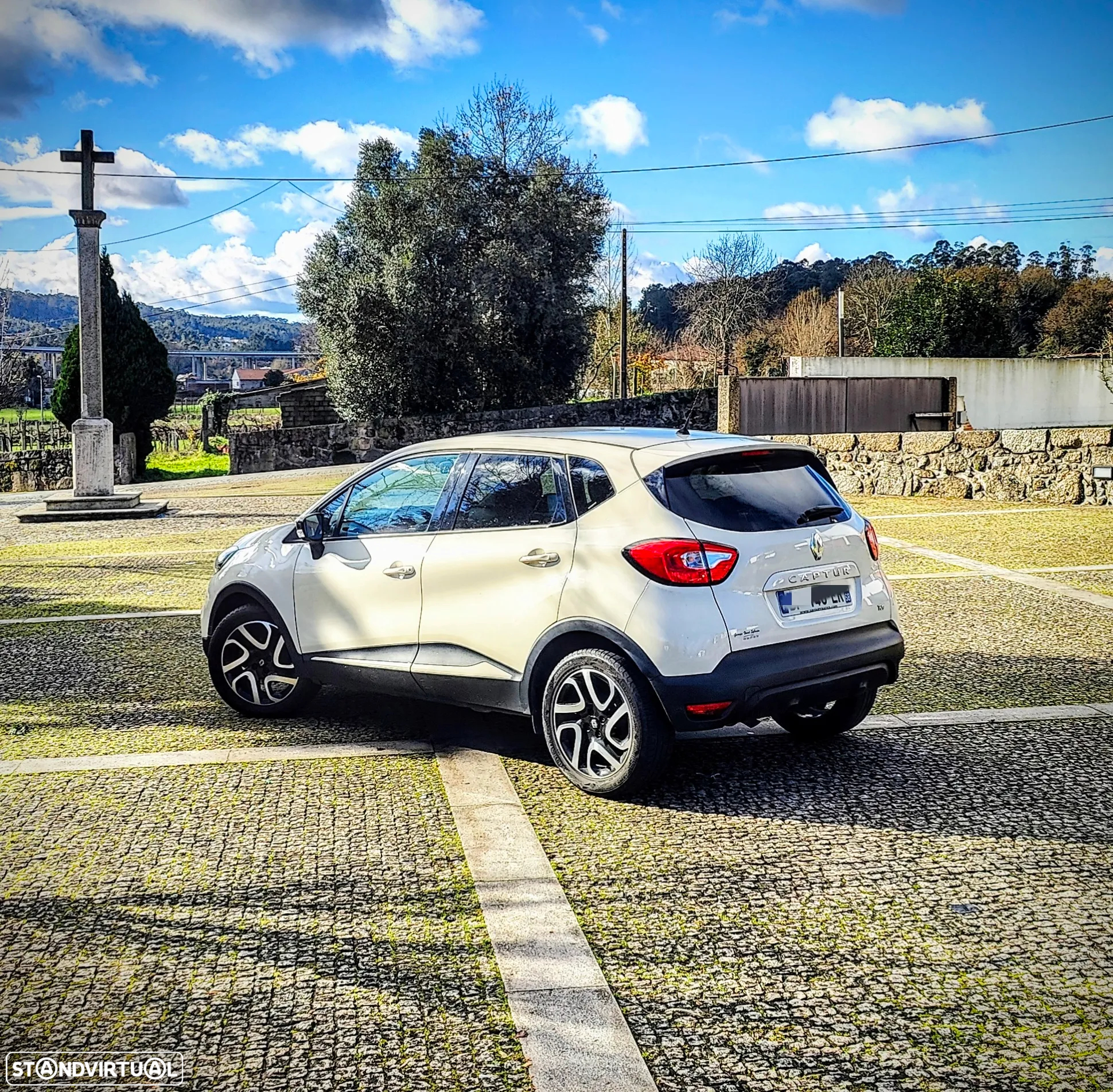 Renault Captur ENERGY TCe 120 EDC Luxe - 22
