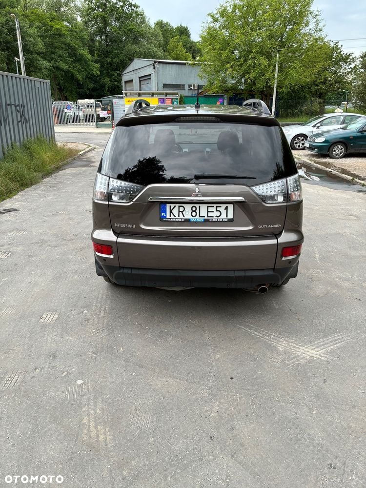 Mitsubishi Outlander 2.0 Intense 2WD EU5 - 4