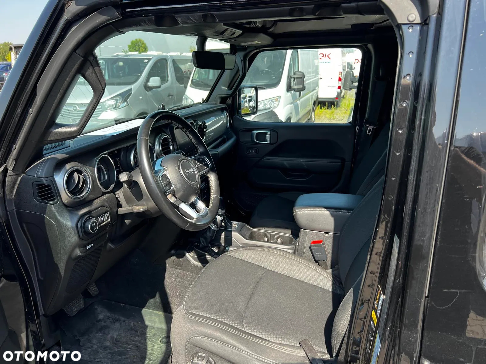 Jeep Gladiator - 10