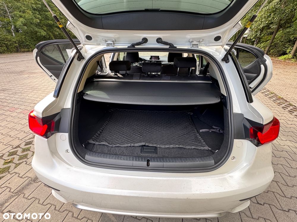 Lexus CT - 8
