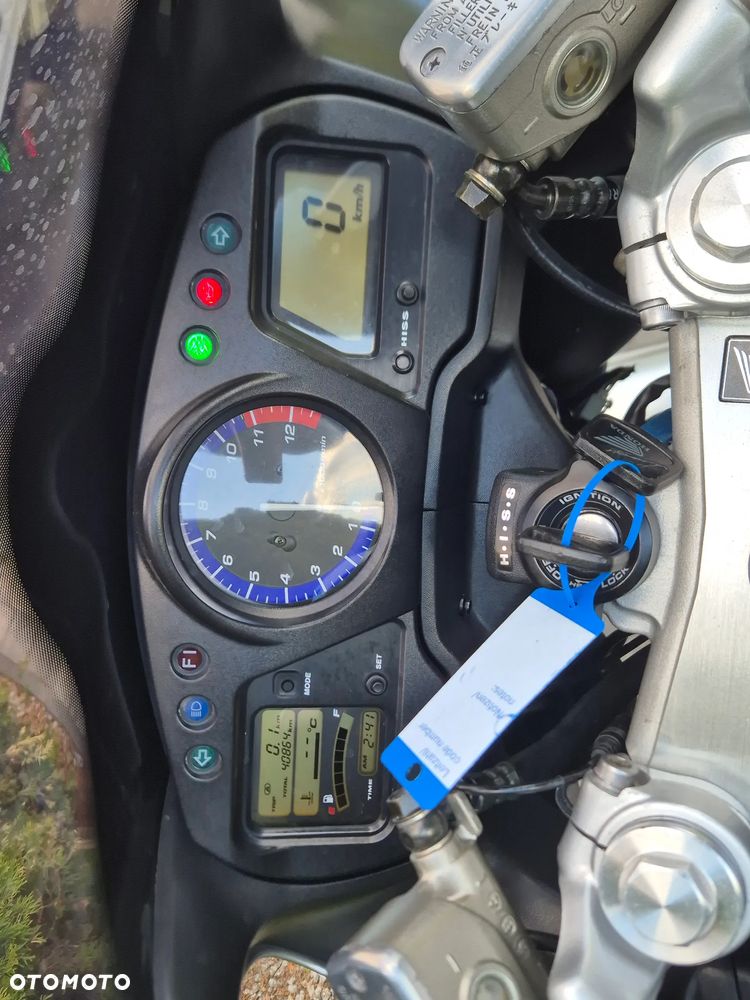 Honda CBR - 8