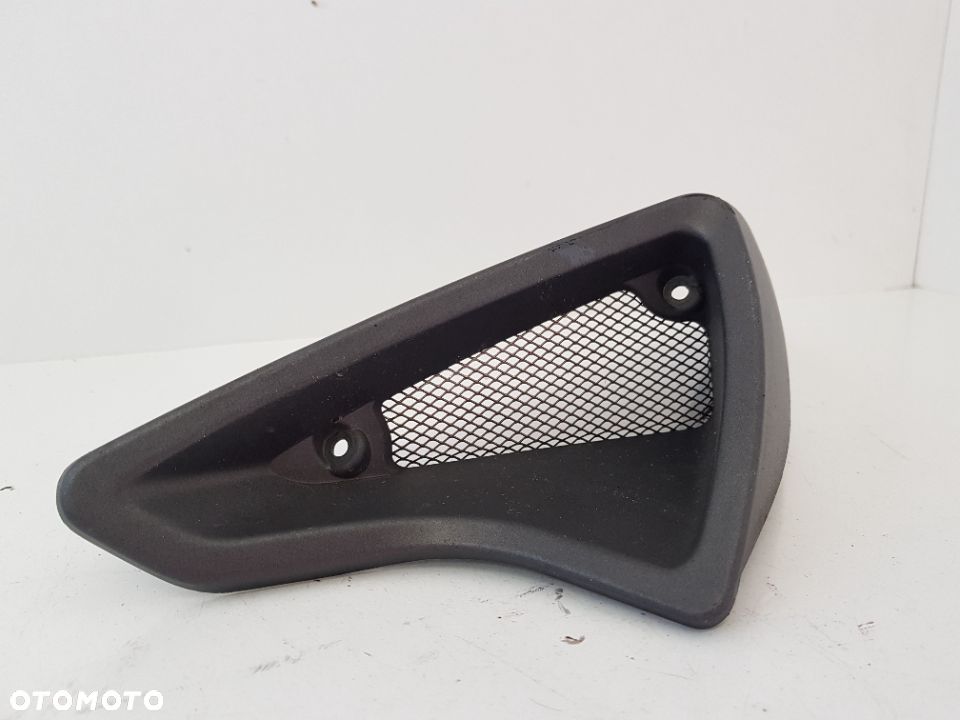 Malaguti Madison 125 2006 Owiewka Wlot Lewy - 2